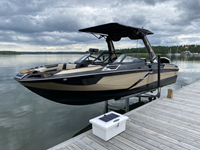 Sunstream SunLift SLX Boat Lift Example 1