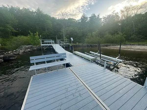 Floating Aluminum with Lumberock