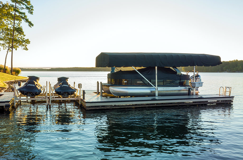 RGC Hydraulic Vertical Boat Lift Example 4