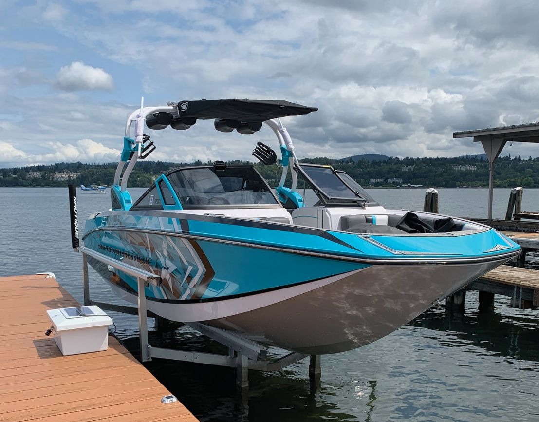 Freestanding Hydraulic Boat Lift Example 2
