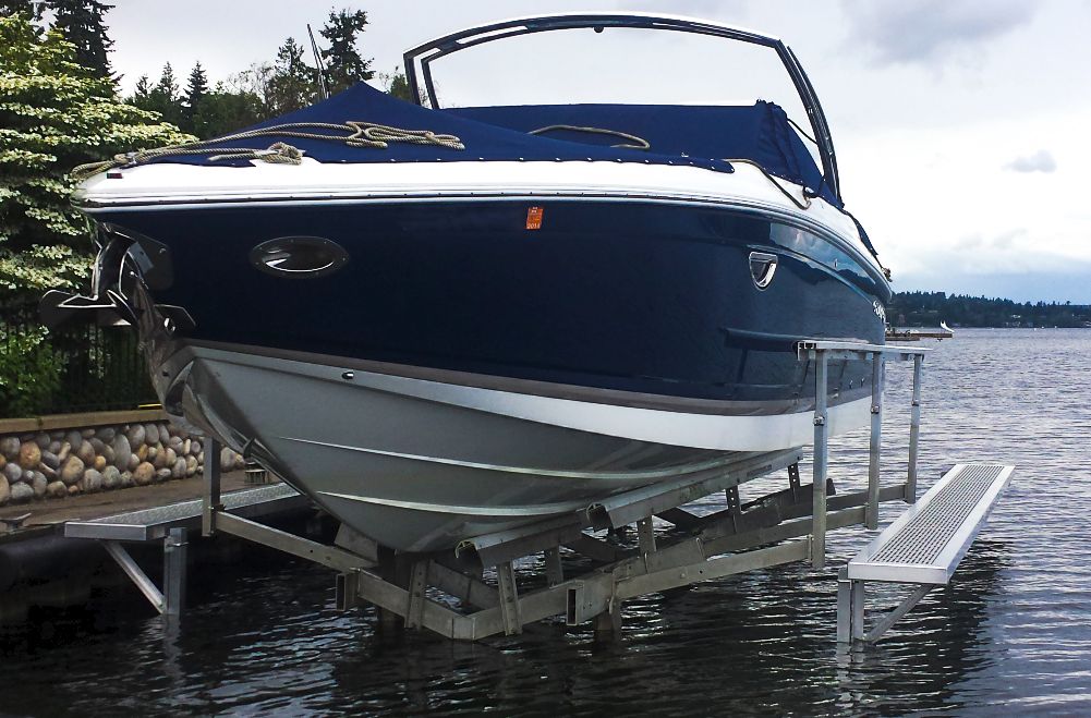 Freestanding Hydraulic Boat Lift Example 1