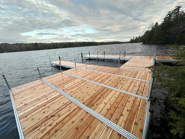 Stationary Aluminum with Cedar